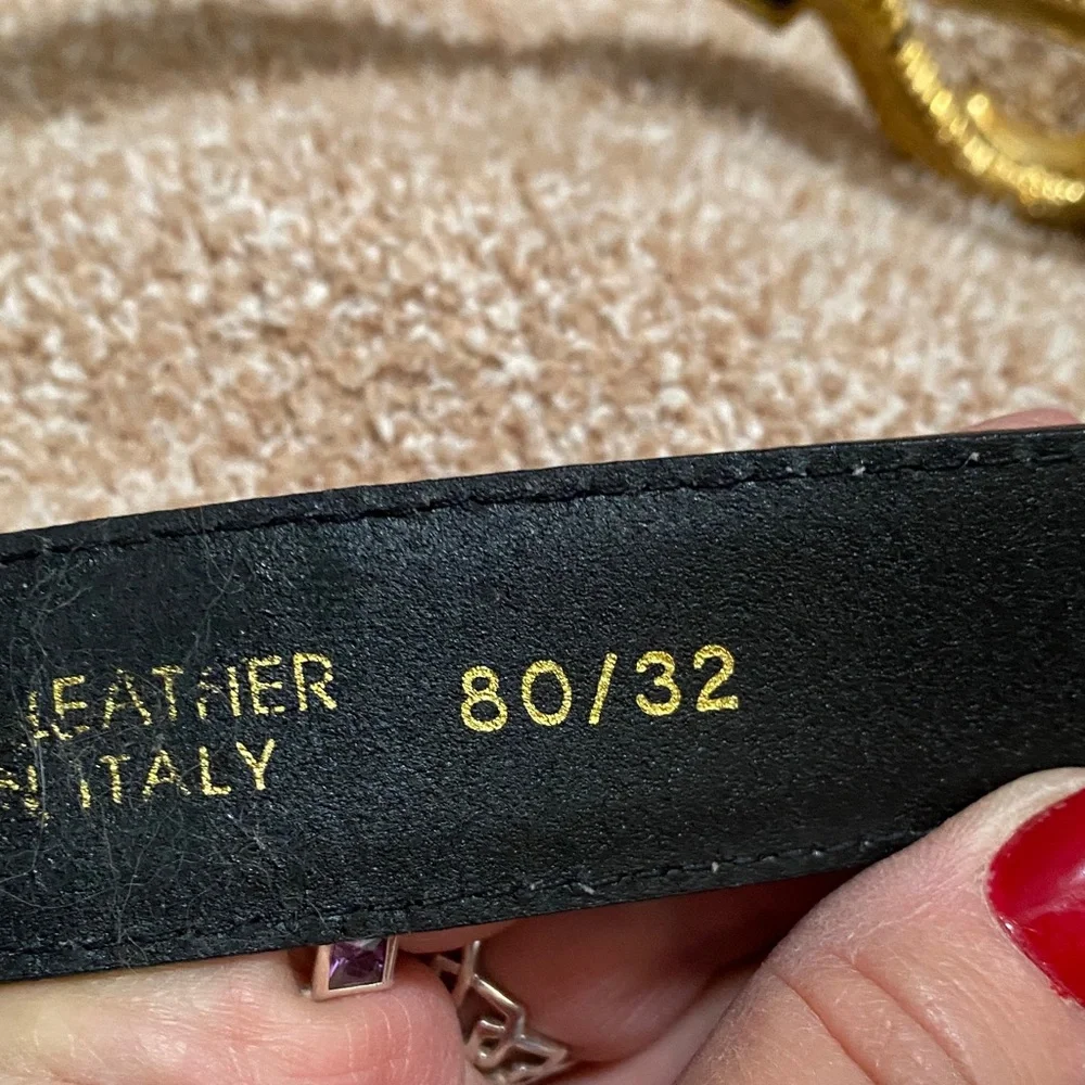 Elegant Gold and Black Women's Belt
